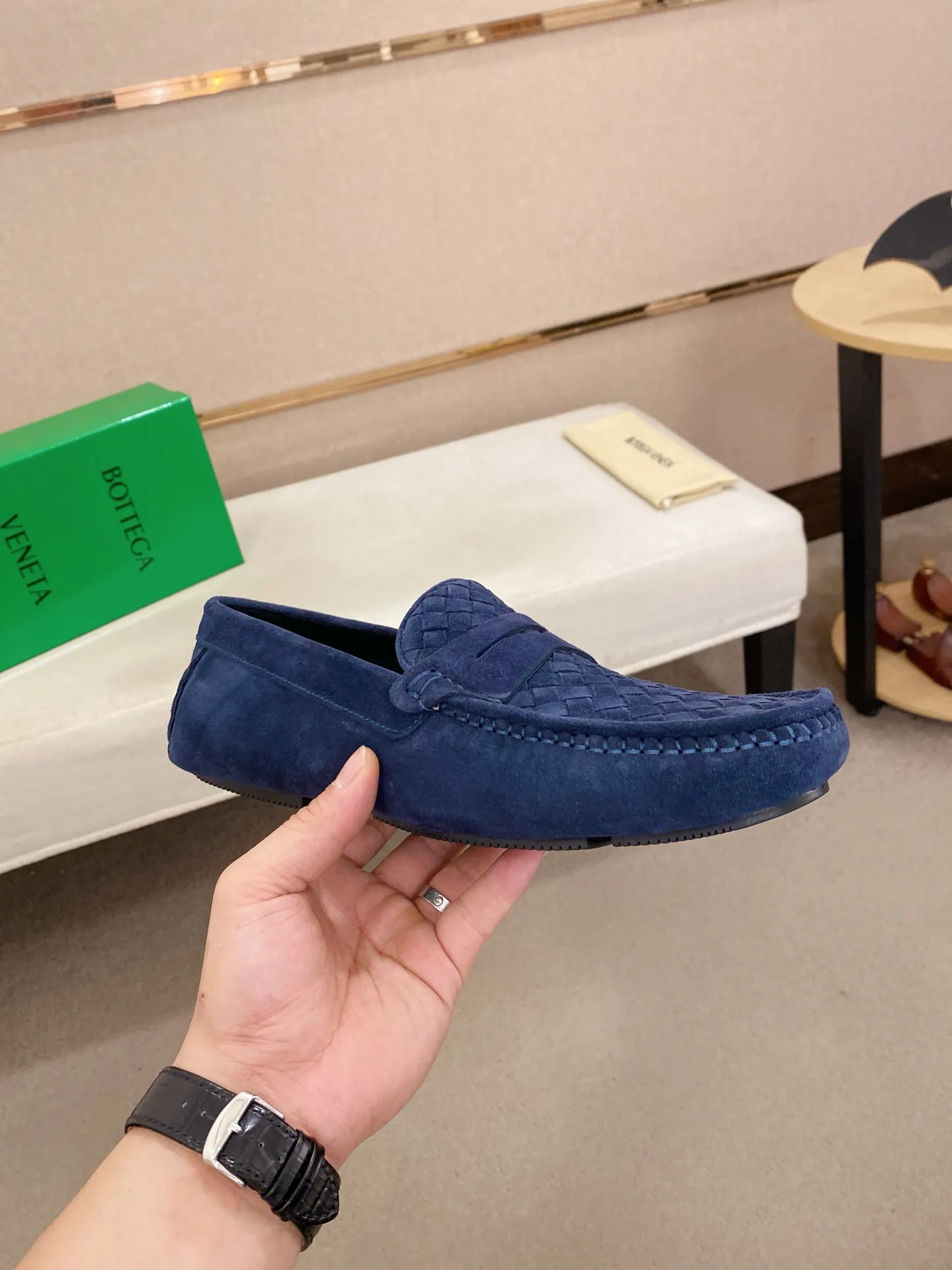 Men's shoes 💰 400💰 (Niu Li + Niu Pad) [BV] latest hot style‼ ️Casual men's shoes, uppers imported deer pattern first-layer cowhide ➕Full imported cowhide lining✔️Exquisite workmanship, excellent foot feel, special rubber soles✔️, cool and fashionable, the latest fashion, fashionable outsole, hurry up. Code number: 38-44 (can be customized to 37.45, non-refundable)